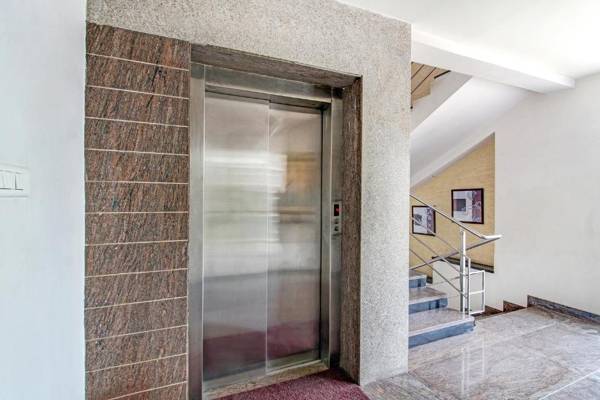 FabHotel Hill View II Hitech City - Fully Vaccinated Staff