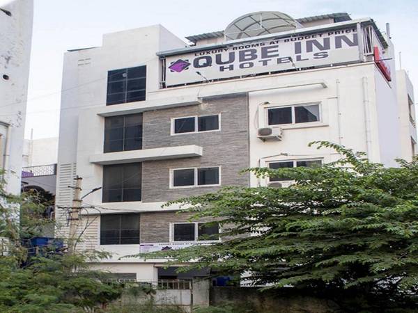 QUBE INN