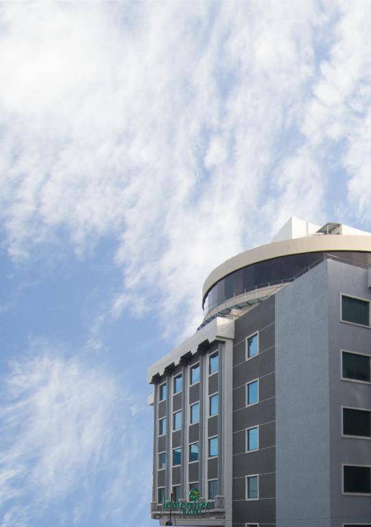 Lemon Tree Hotel Banjara Hills Hyderabad