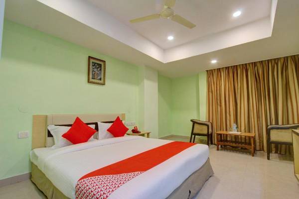 OYO Flagship 11376 Hotel Golden Park( VVG Grand)
