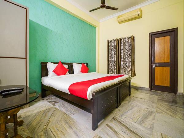 OYO 19121 V G Guest House