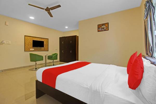 OYO 24993 Royal Inn Hotel