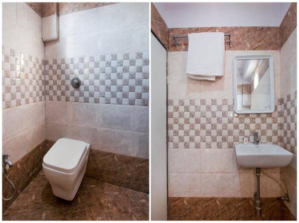 OYO 22907 Hotel Holiday