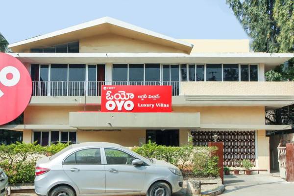 OYO 12237 Luxury Villas