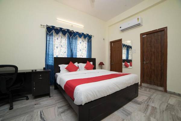 Workspace - OYO 40077 Cyber Suites