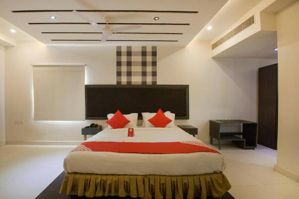 OYO 10139 Hotel Palak Residency