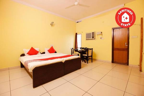 OYO 42129 Hotel Swiss Legrand