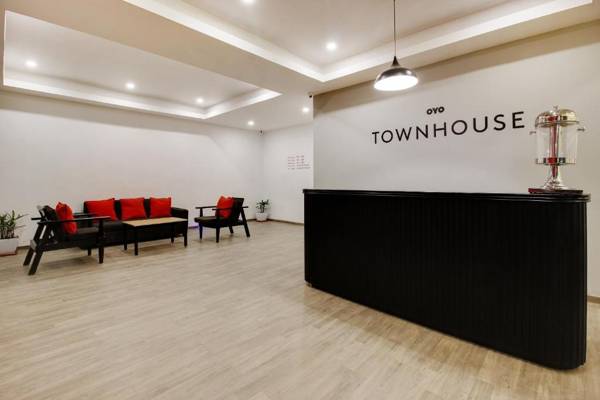 OYO 74355 Oyo Townhouse 252 Rcc Prime