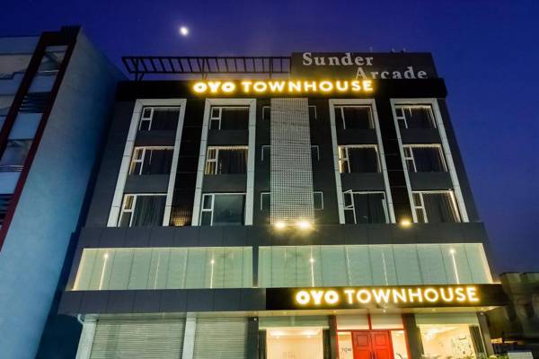 OYO 74355 Oyo Townhouse 252 Rcc Prime