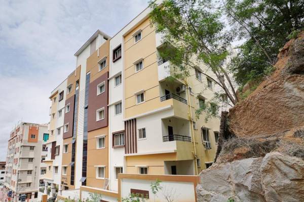 OYO 41102 Hyderabad Elite