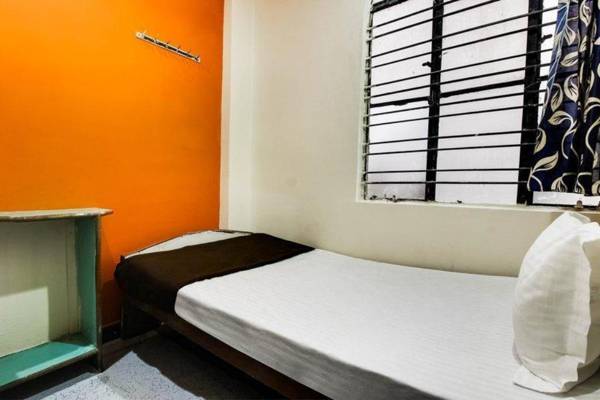 SPOT ON 47525 Deccan Lodge