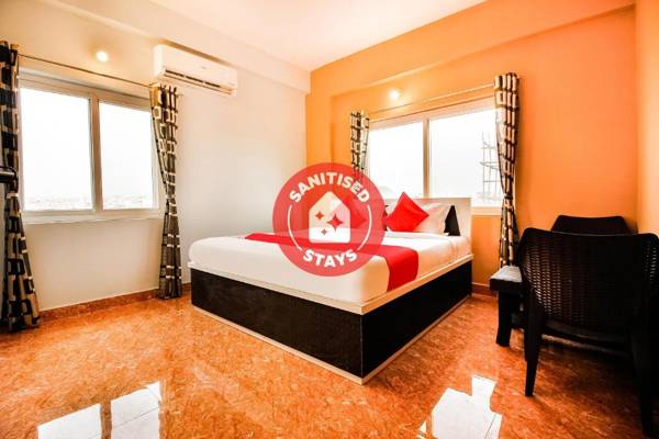 OYO 41679 Sri Balaji Grand