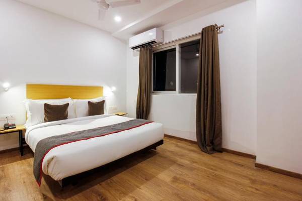 OYO Townhouse RCC Elite 265 Begumpet