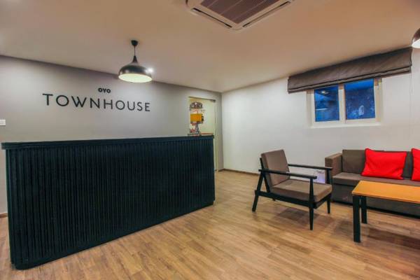 OYO Townhouse White Ridge 112 Shivam Road