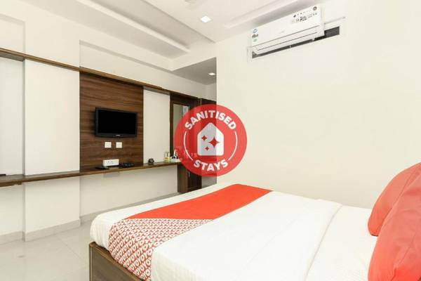 Capital O HYD756 Hotel Green Leaf