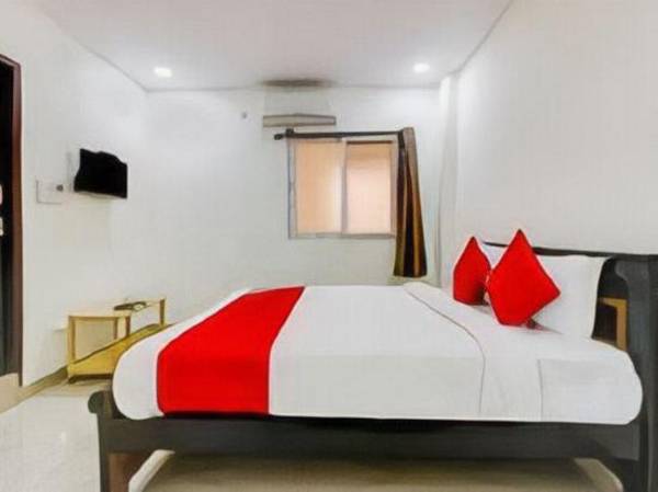 OYO 72756 Mowrya Grand