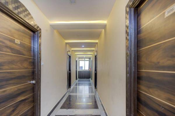 CAPITAL O75502 Hotel Asian International