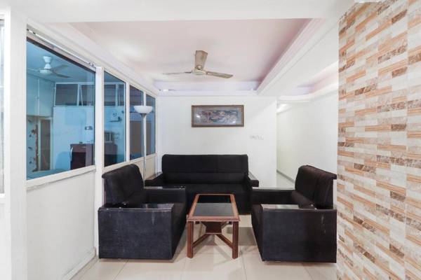 SPOT ON 75242 West Inn Lodge