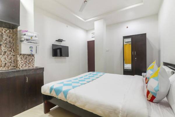 OYO Flagship 75583 Thatipally Mansion