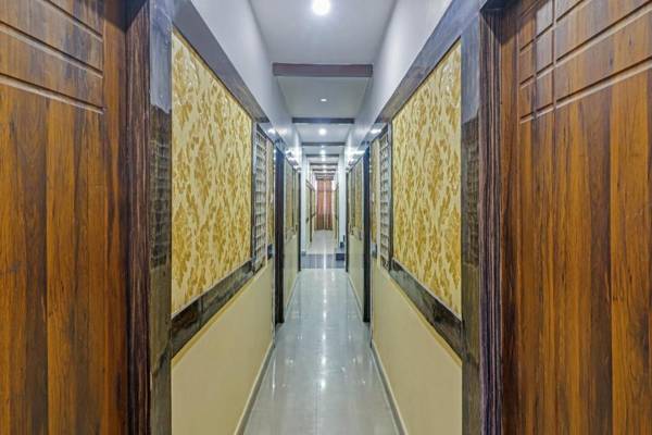 OYO HYD1589 Hotel Dhana Residency
