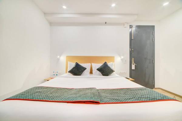 OYO Townhouse 777 - A3 empire