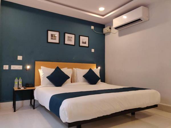 OYO 79803 Silver Key Qualia