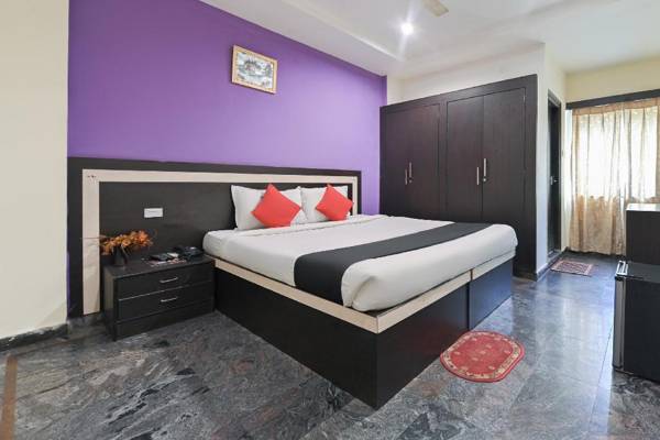 Capital O 36115 Hotel Royal Palm