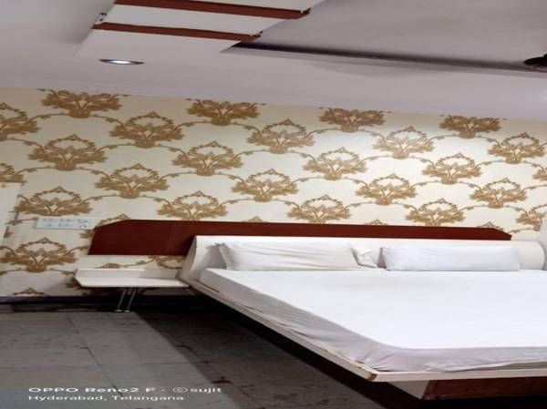 SPOT ON 80753 Sri Sai Amaravathi Lodge