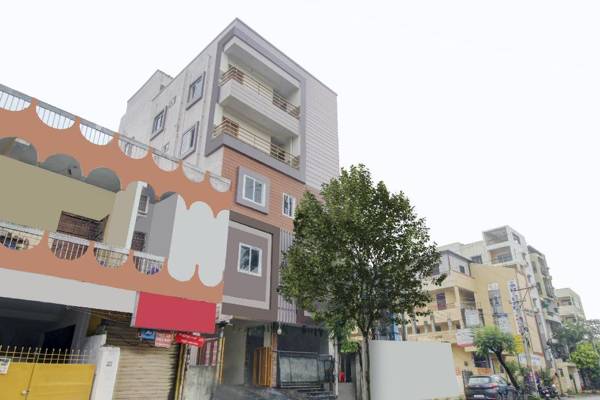 OYO 82310 Holiday Inn