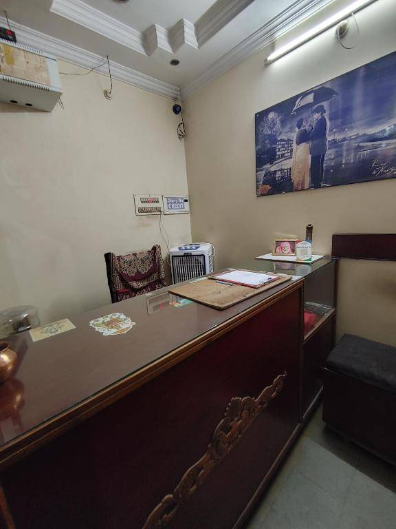 SPOT ON 82436 Gopi Mini Guest House