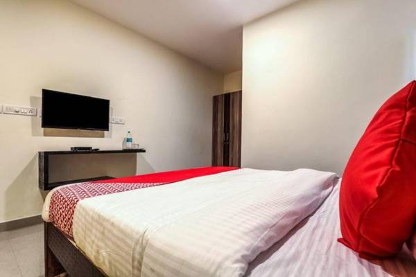 Capital O 13869 Hotel Saharsh Grand