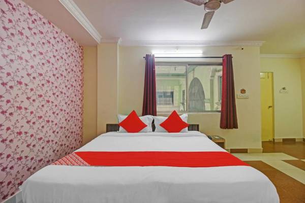 OYO 84786 Hotel Silver Moon