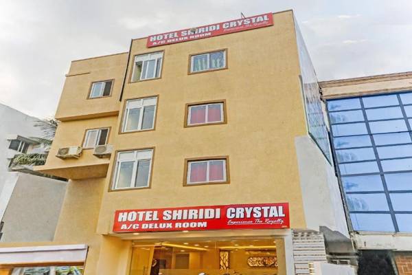 OYO 84816 Shirdhi Crystal