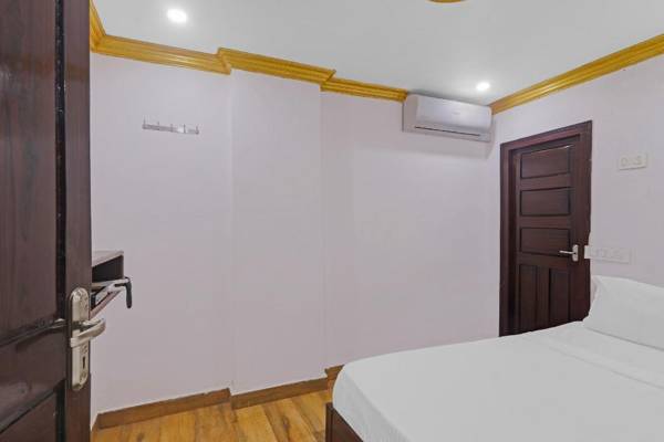 OYO 71930 V Guest Inn
