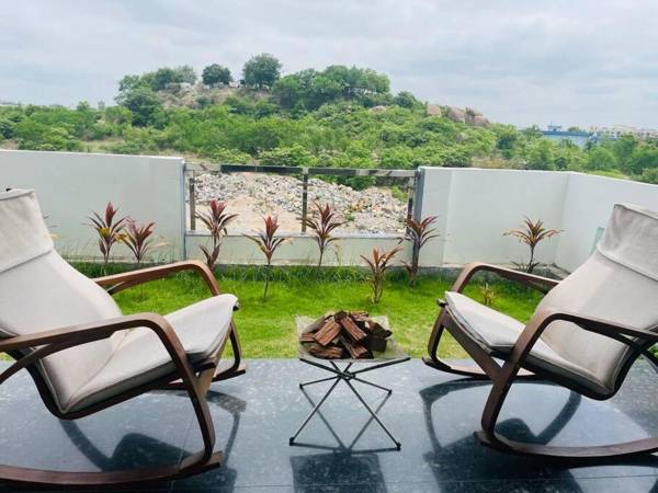 Modern Holiday Home with 5 Bedrooms