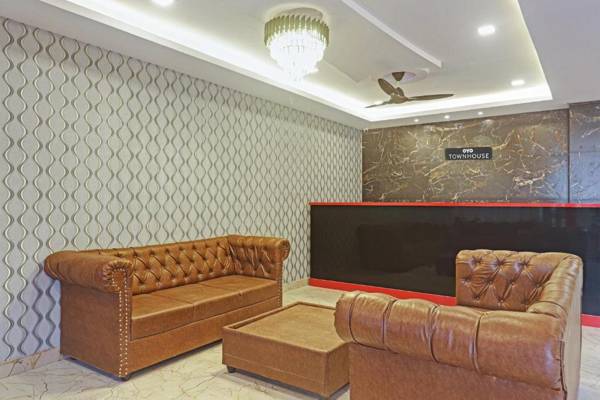 Townhouse 1073 Hotel Ragas Grand