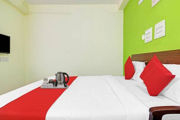 OYO 90936 Dk Reddy Square