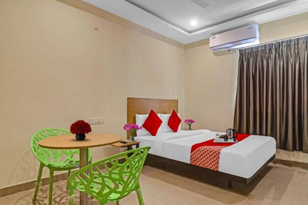 OYO 93527 Hotel 7 Hills Luxury Rooms