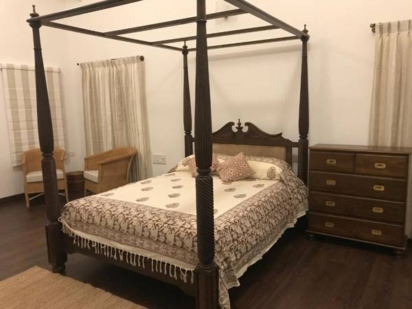 Hirvate Estate / Crawford House