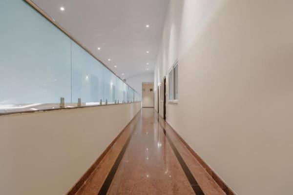 Capital O 72446 Hmt Comforts