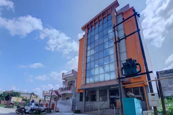 Capital O 82325 HOTEL TRISHUL GRAND
