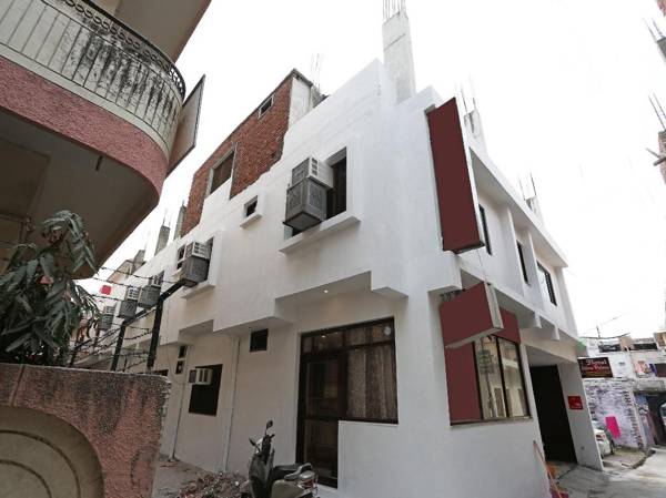 OYO 11623 Hotel Shiva Palace