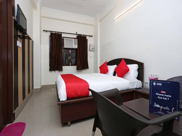 OYO 11623 Hotel Shiva Palace