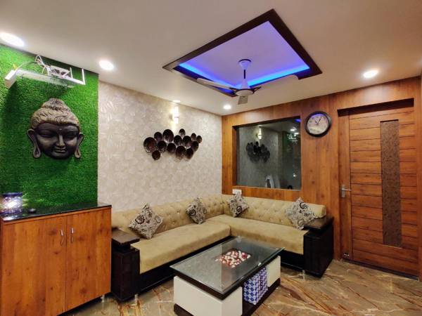 Hotel Divine Residency