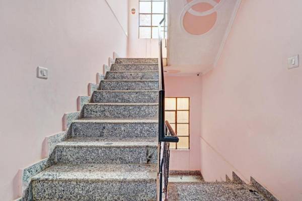 SPOT ON 81019 Sawariya Home Stay