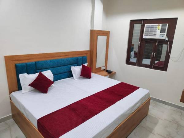 Raj Guest House - Hotel Near Railway Station