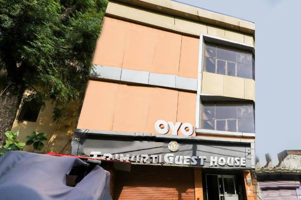 OYO 88383 Trimurti Guest House