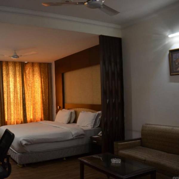 The Central Park Hotel