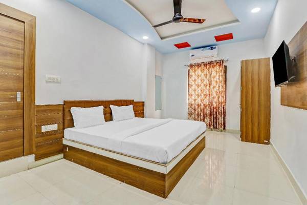 Collection O 84185 Hotel Anandi Inn
