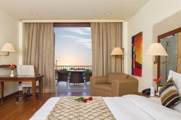 DLF Club 5 - Golf Course Road